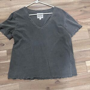 Le Bon Shoppe vintage black v neck tee